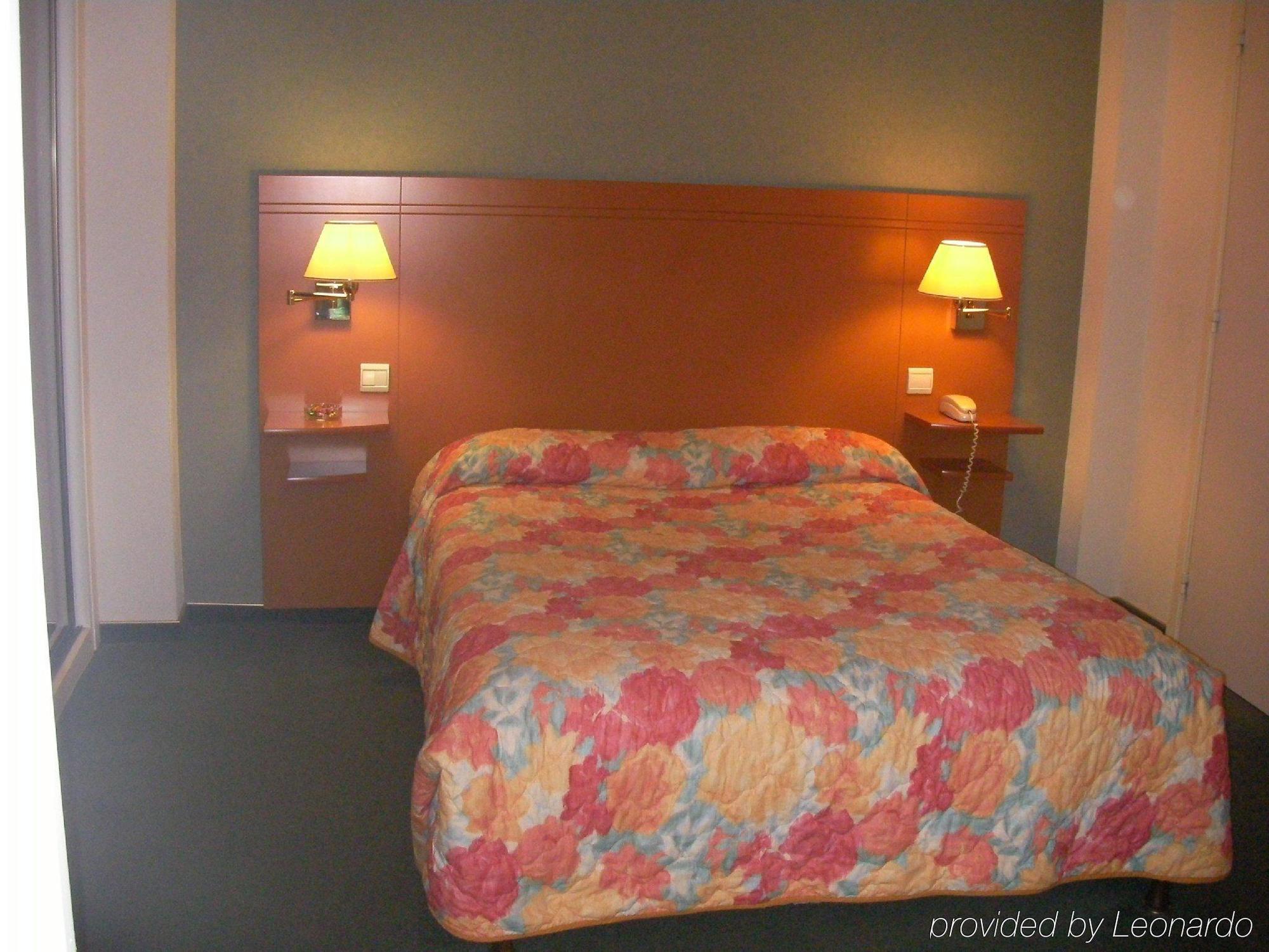 Hotel Espace Champerret Levallois-Perret Luaran gambar