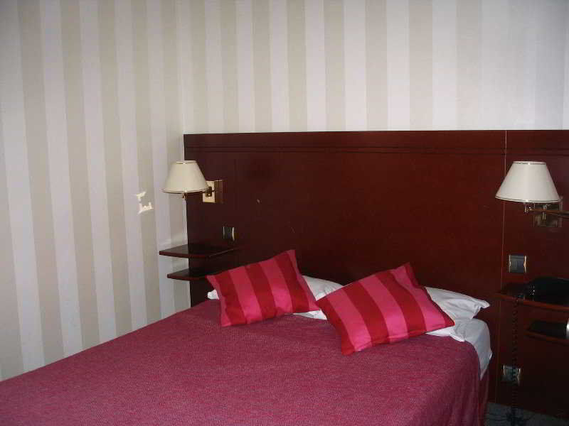 Hotel Espace Champerret Levallois-Perret Luaran gambar